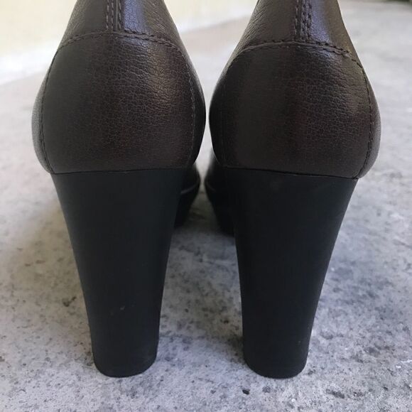 Tod's Heels  - Picture 3 of 4